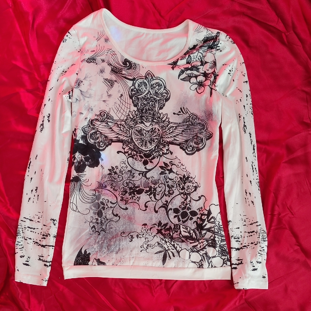Women's Graphic Long Sleeve Top - Black and White